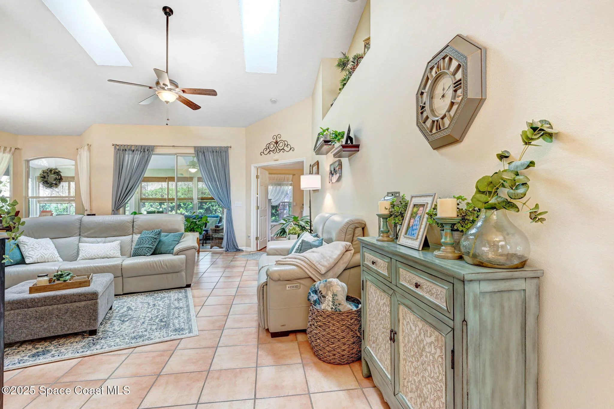 Melbourne, Florida 32940, United States, 3 Bedrooms Bedrooms, ,2 BathroomsBathrooms,Residential,Active,80844