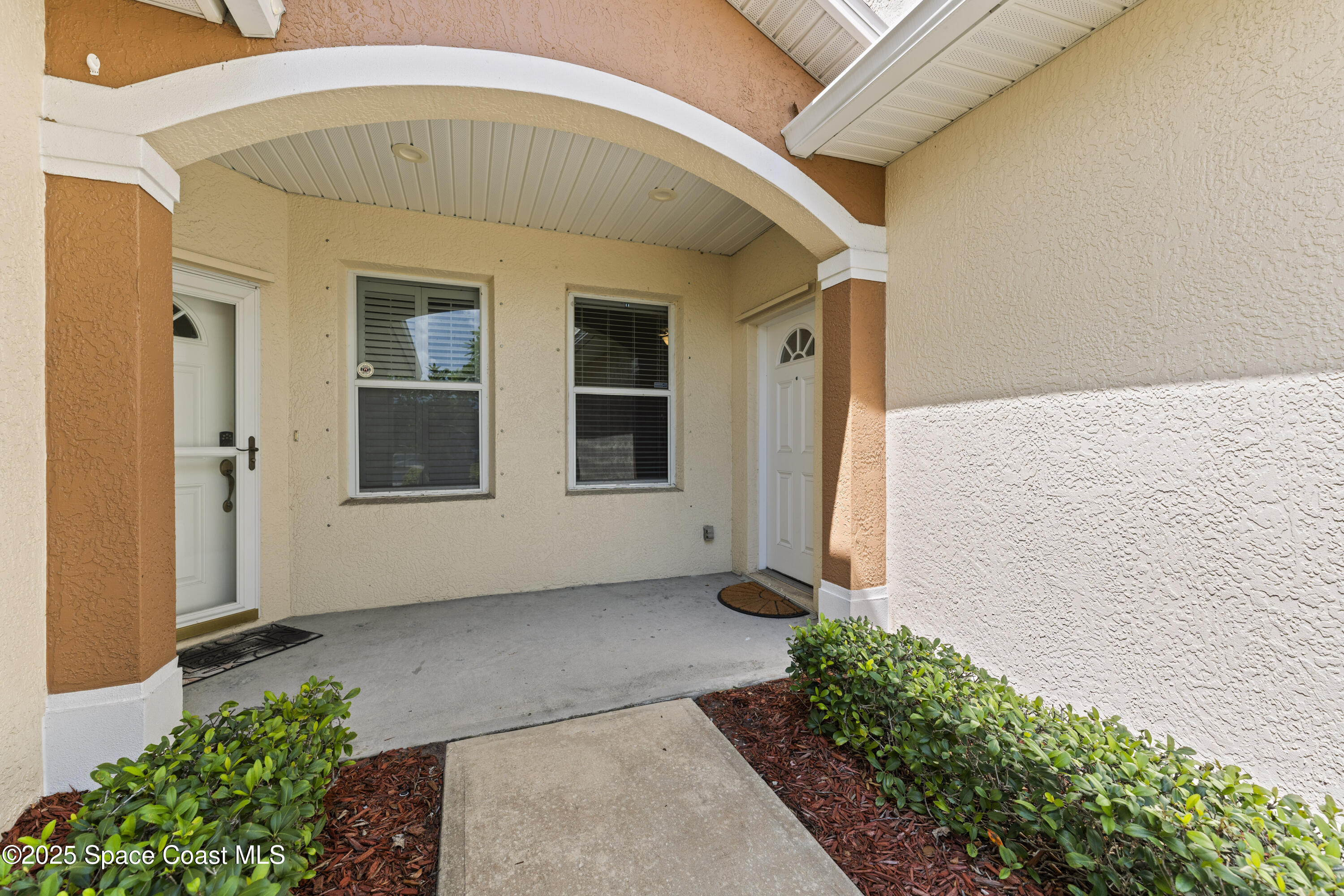 1020 Venetian Drive 102