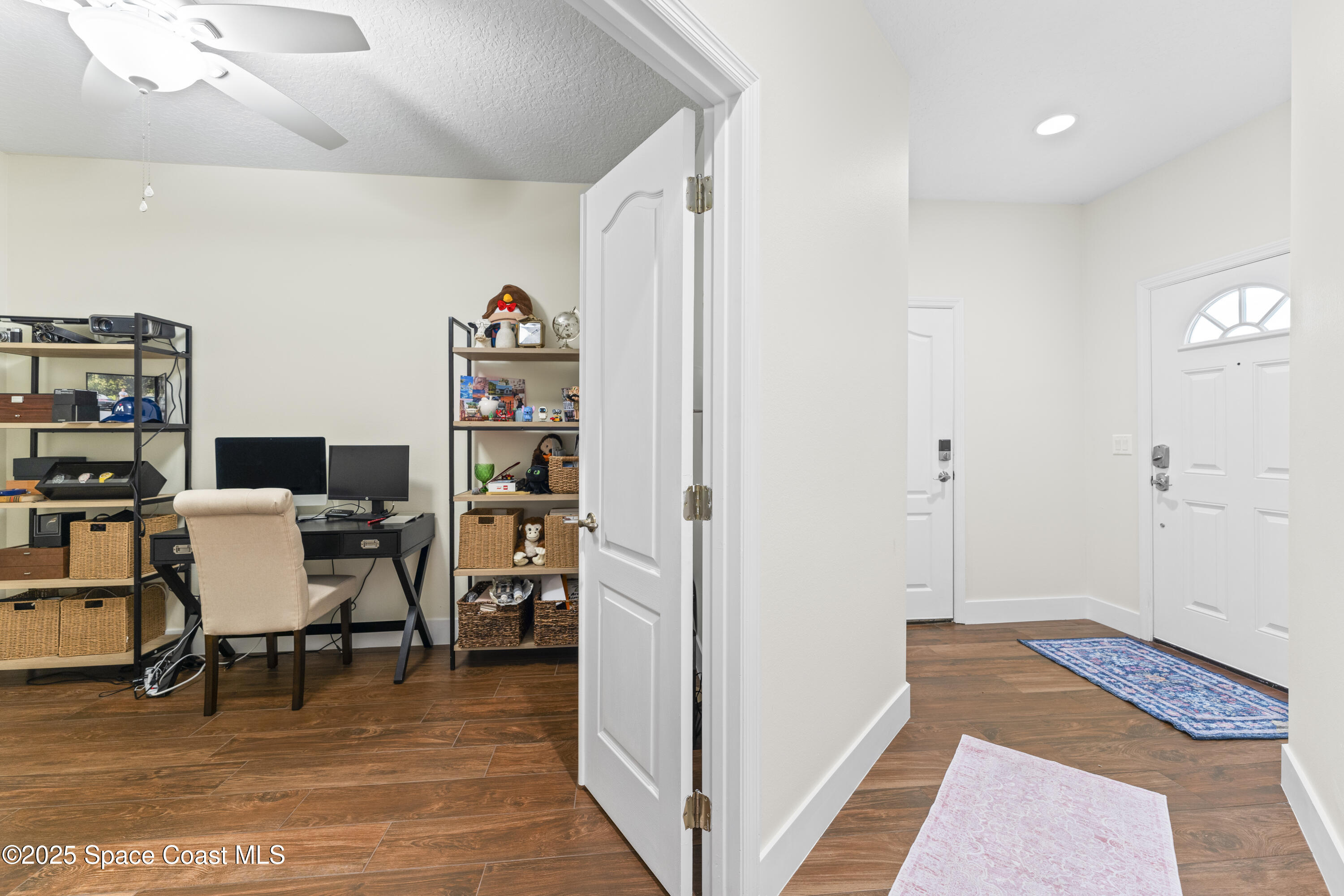 1020 Venetian Drive 102