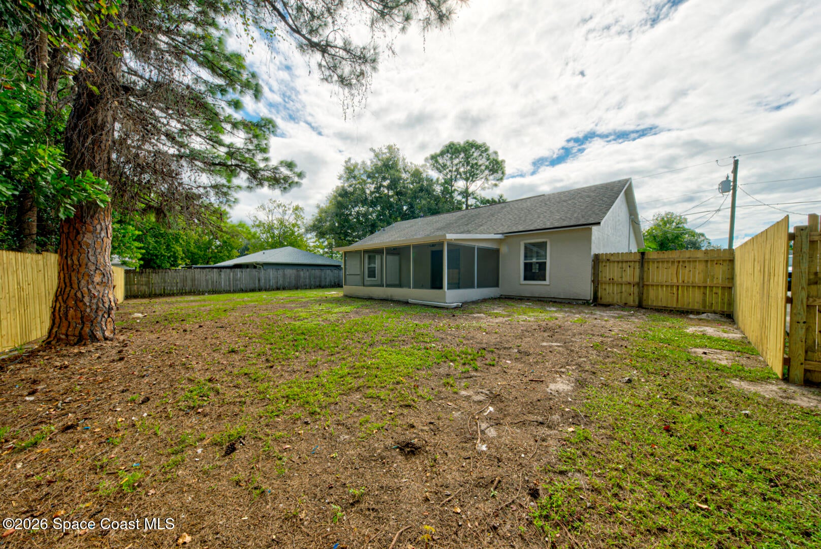 4680 Greenhill Street