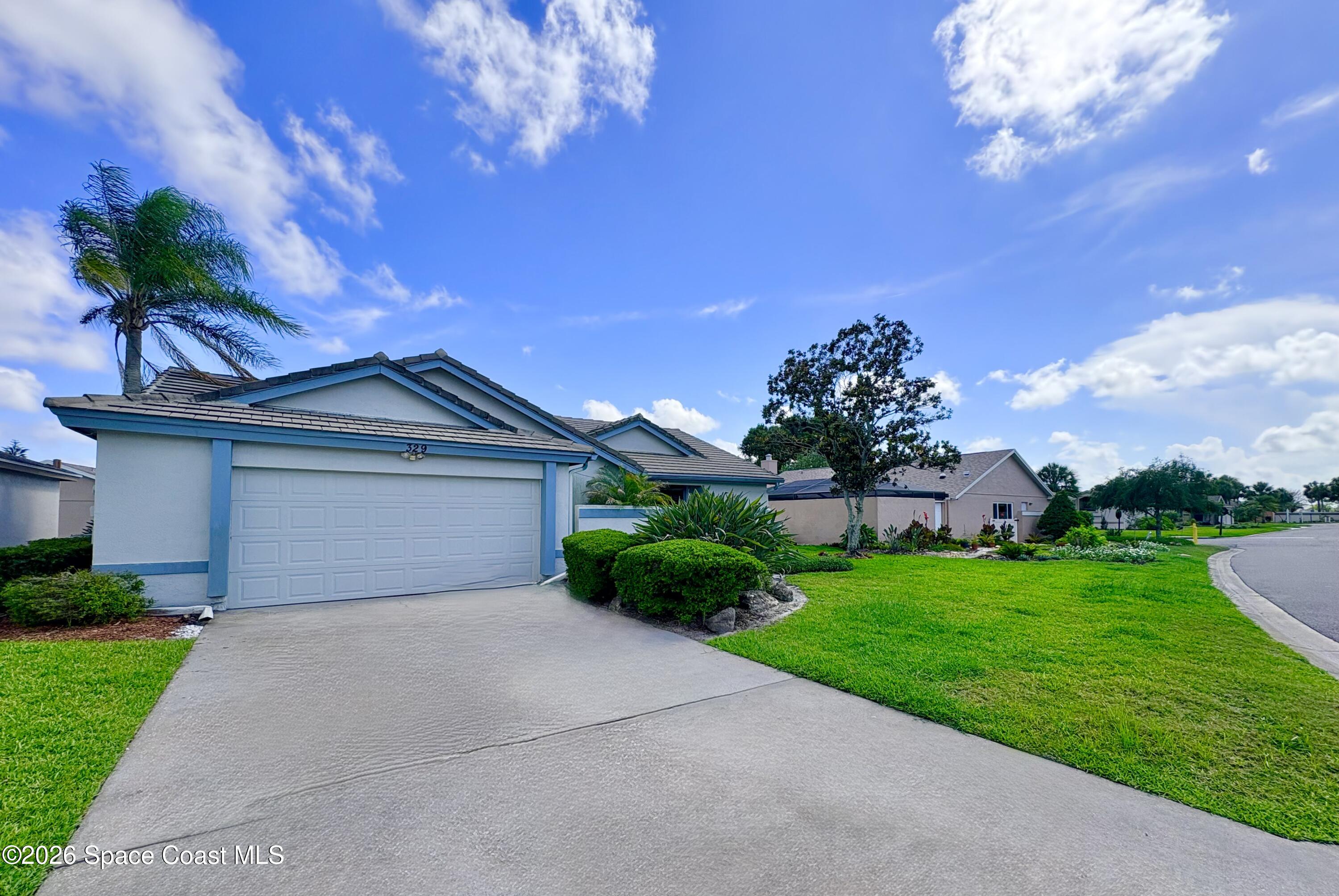 329 Country Walk Street