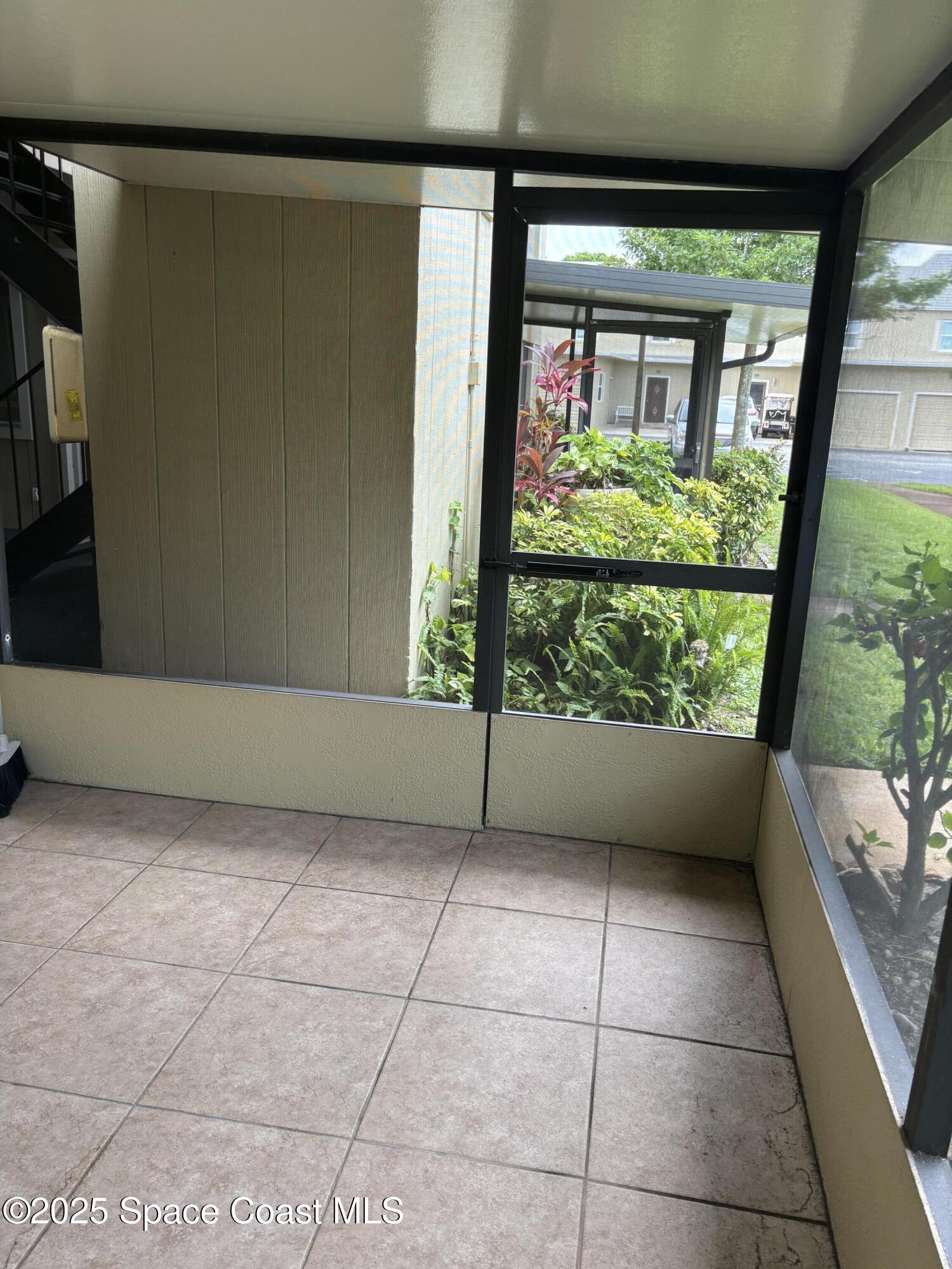 4304 London Town Road 102