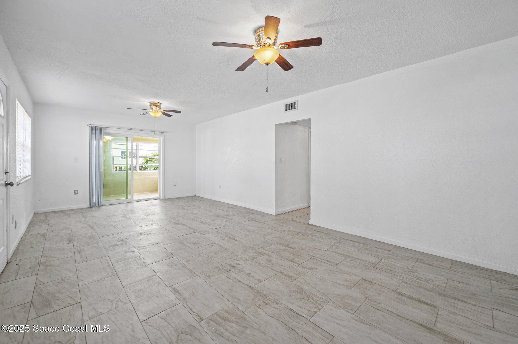 907 Espanola Way