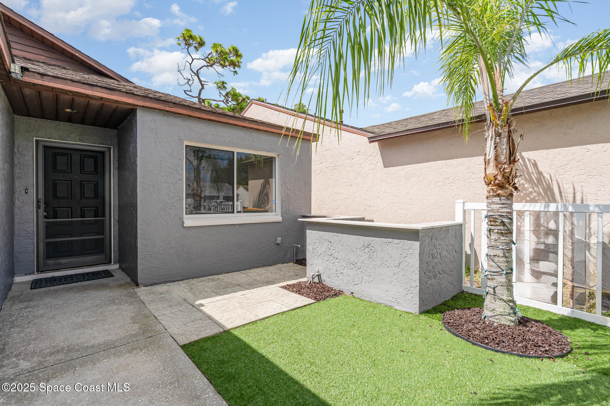 1739 Bluebird Court