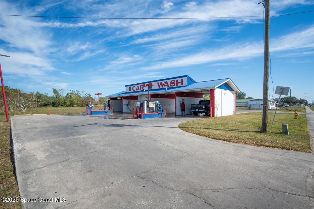 1030 W Hal Mcrae Boulevard