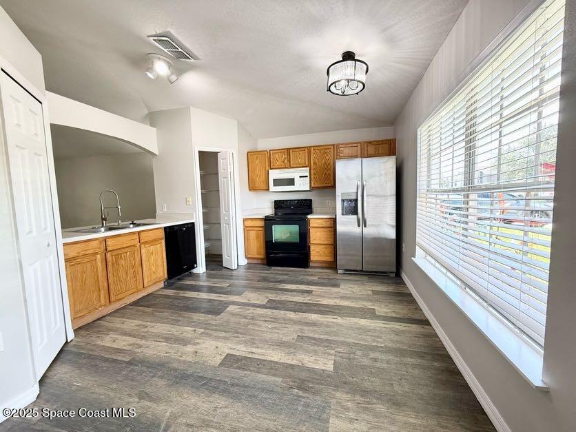 4770 Elena Way