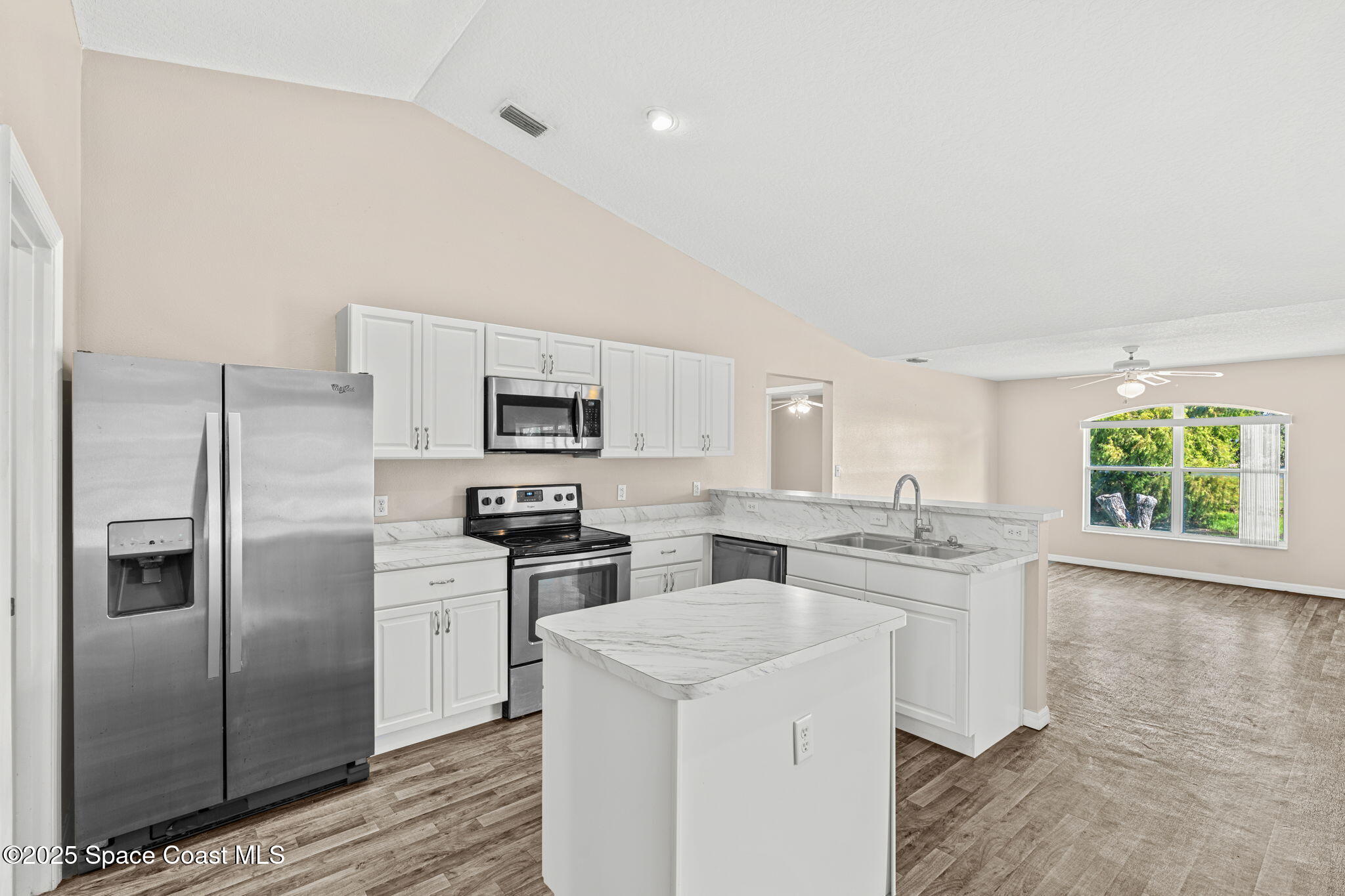 1075 Egret Lake Way