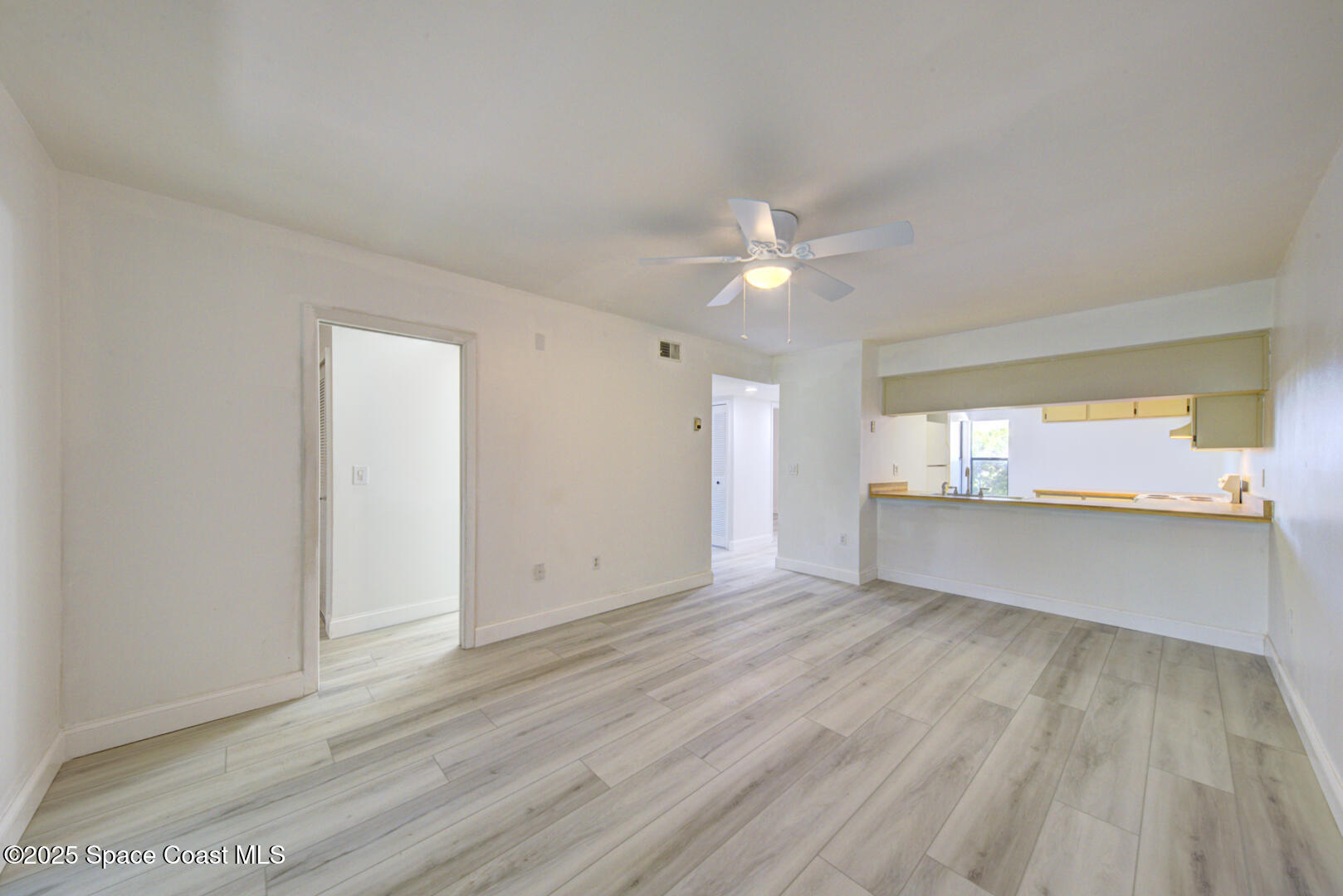 515 Landings Way 77
