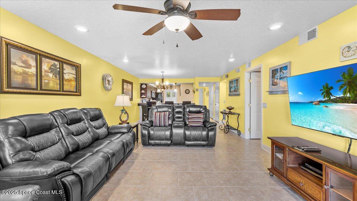 1050 N Atlantic Avenue 201