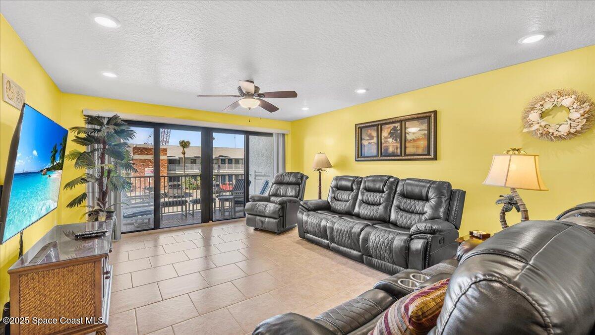 1050 N Atlantic Avenue 201