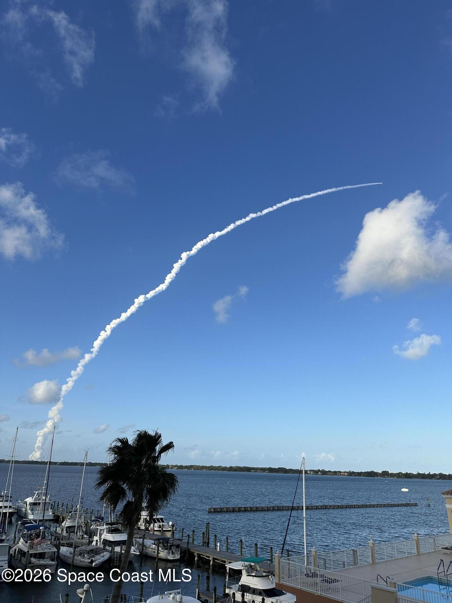 93 Delannoy Avenue 406