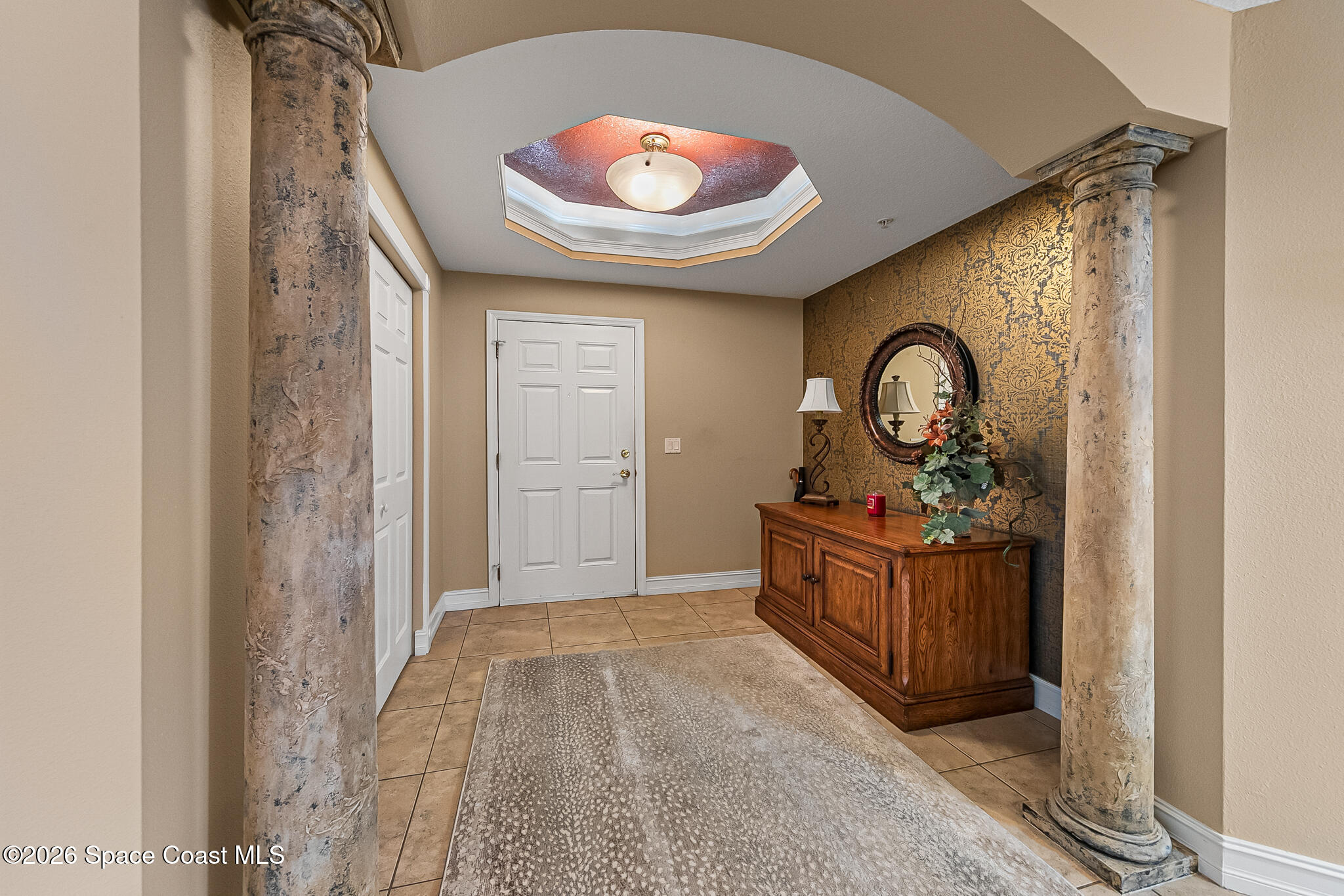 93 Delannoy Avenue 406