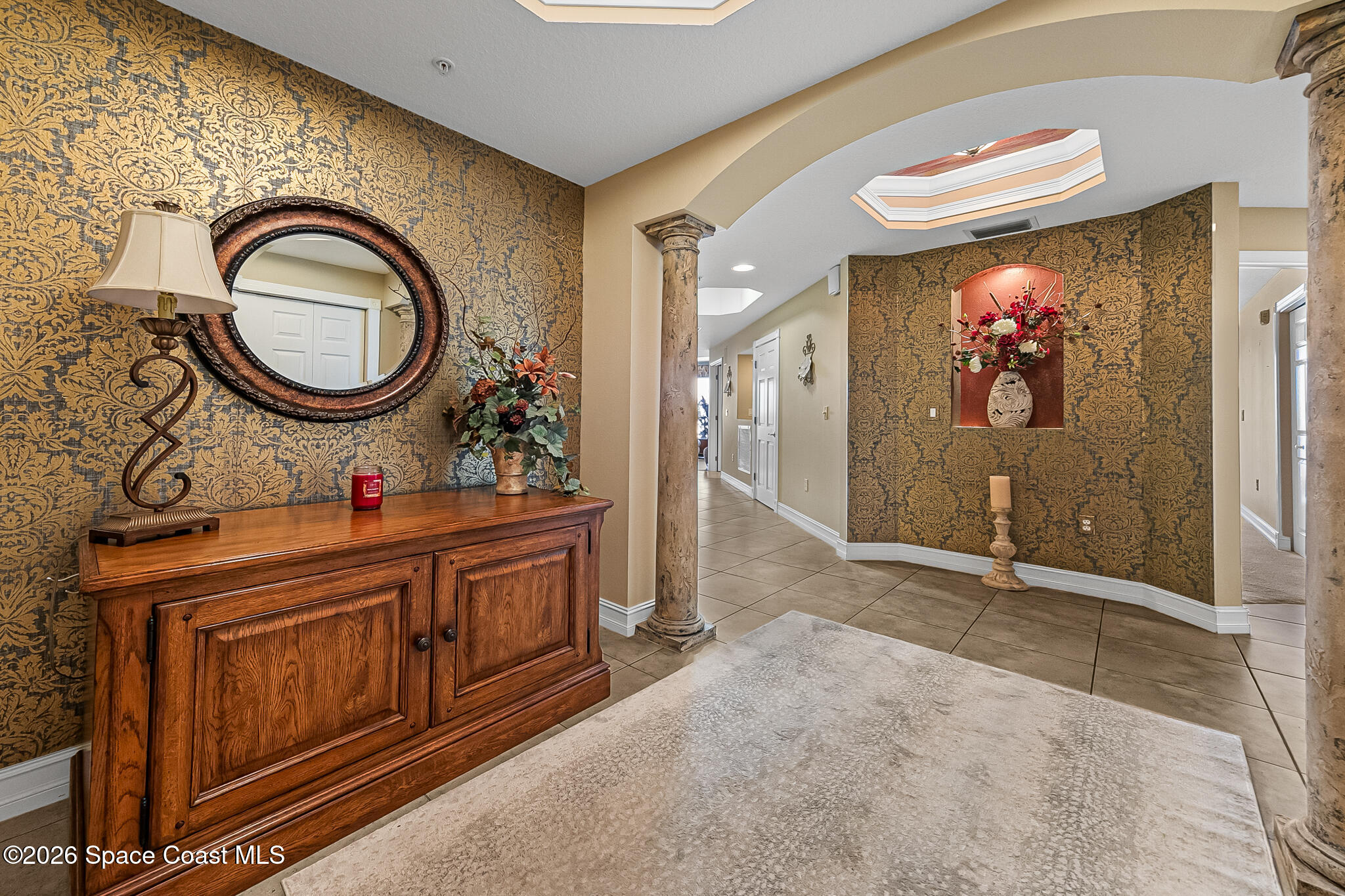 93 Delannoy Avenue 406