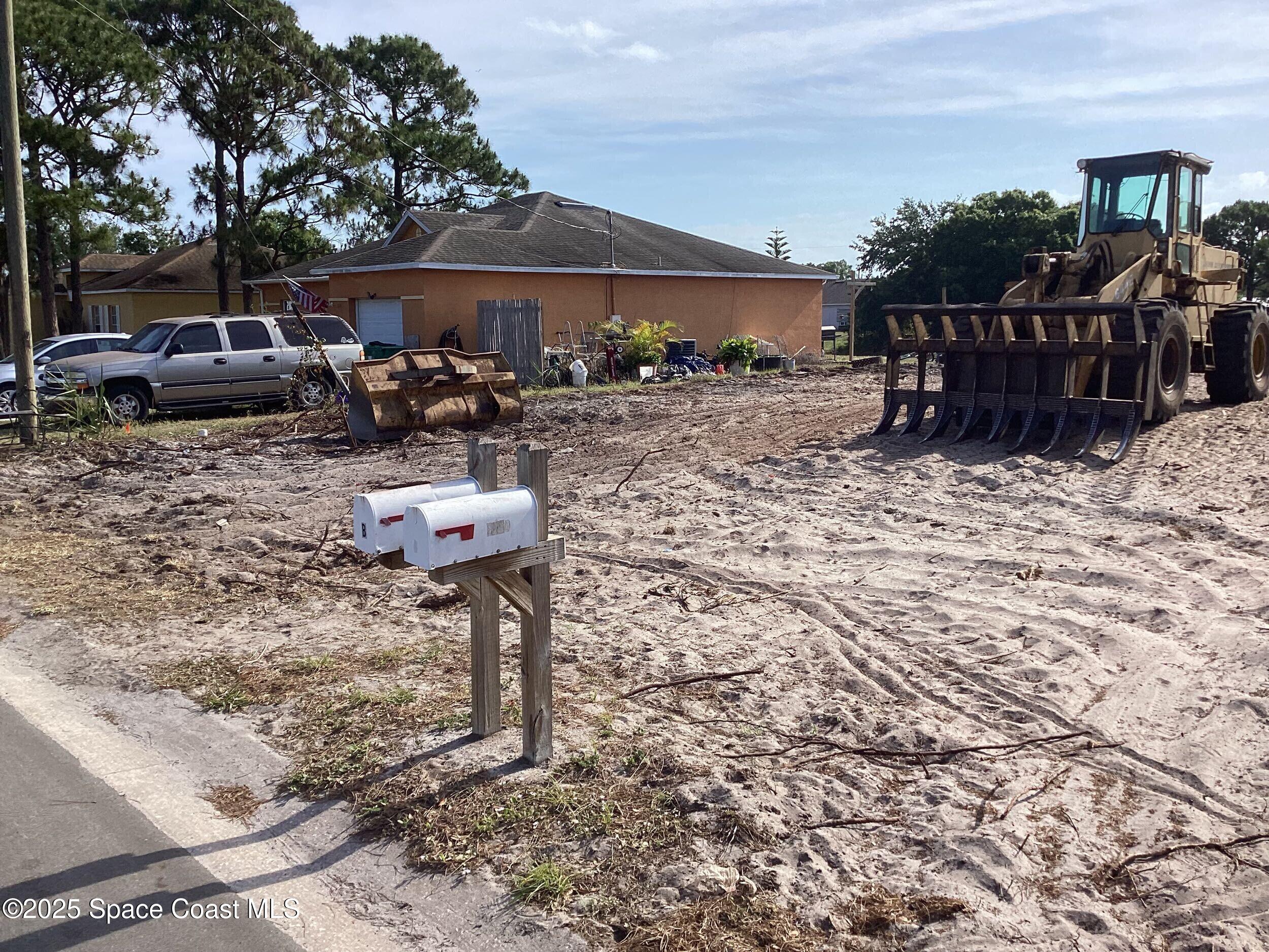 125 Admiral Circle