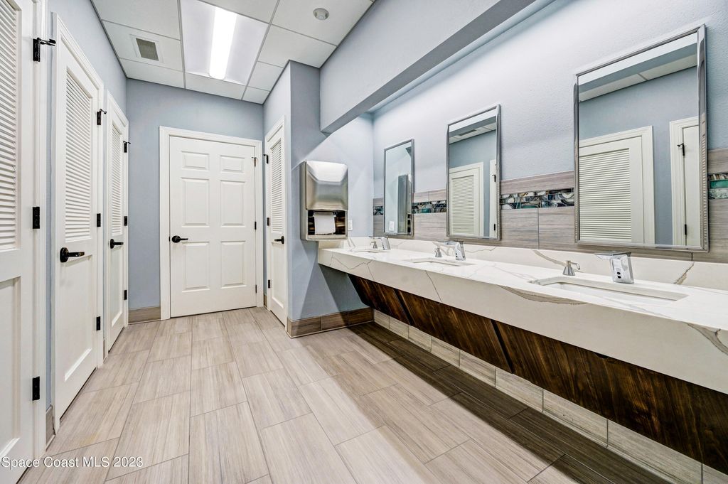 listing image 131