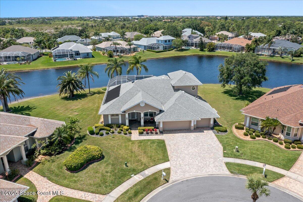 933 Cormorant Court