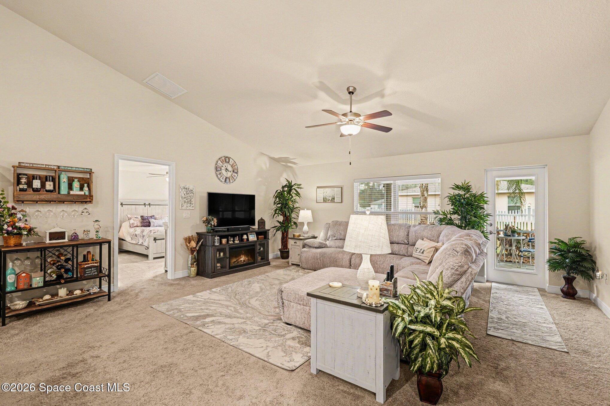 442 La Coco Street SW