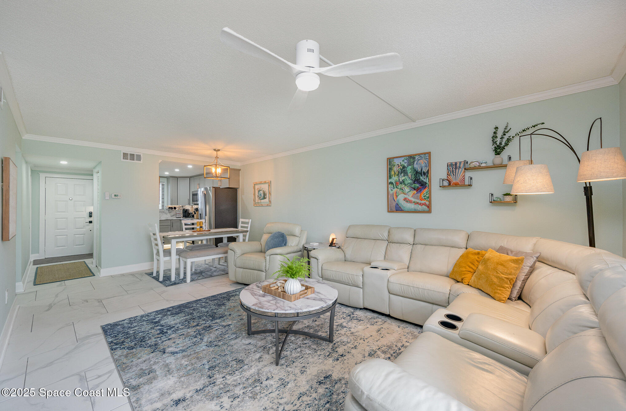 7101 Ridgewood Avenue 102