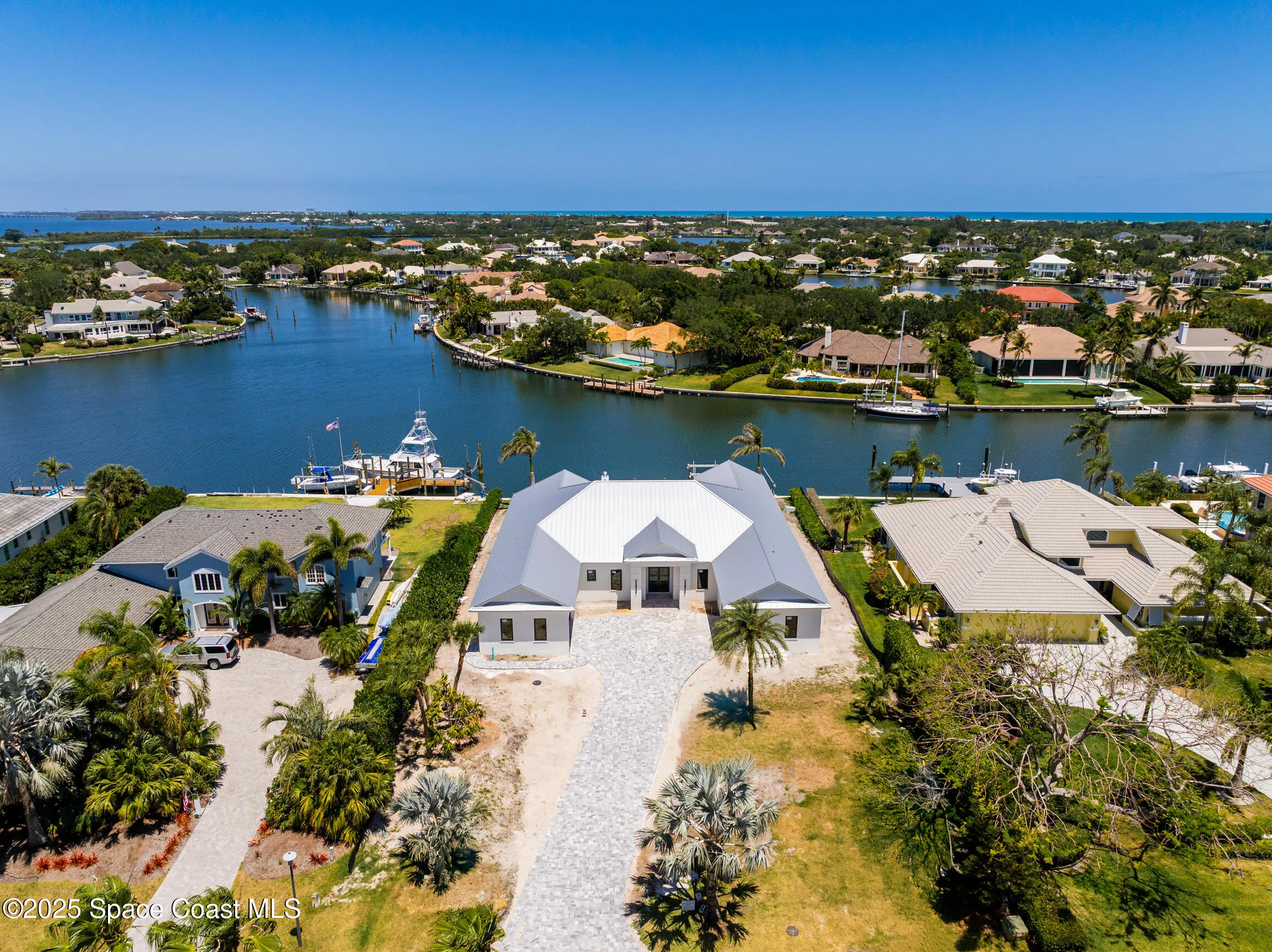 Vero Beach, Florida 32963, United States, 4 Bedrooms Bedrooms, ,5 BathroomsBathrooms,Residential,Coming Soon,128213