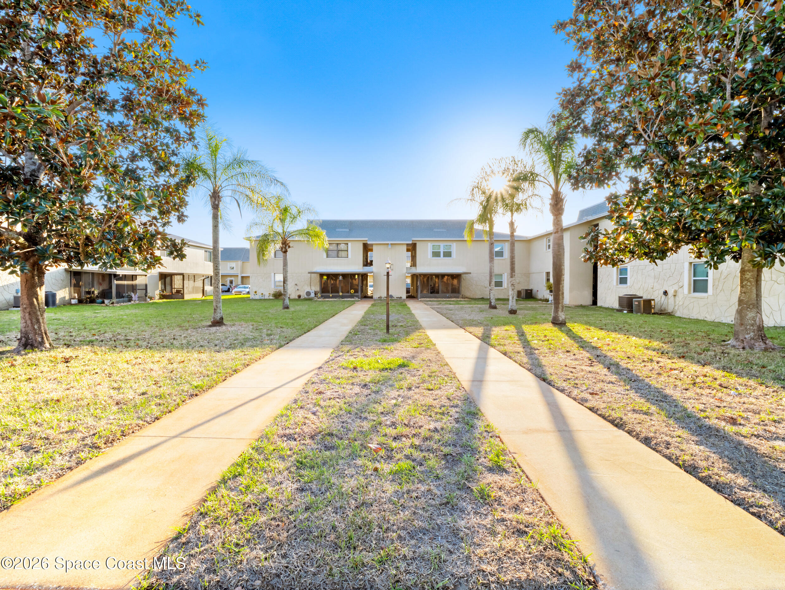 4304 London Town Road C112