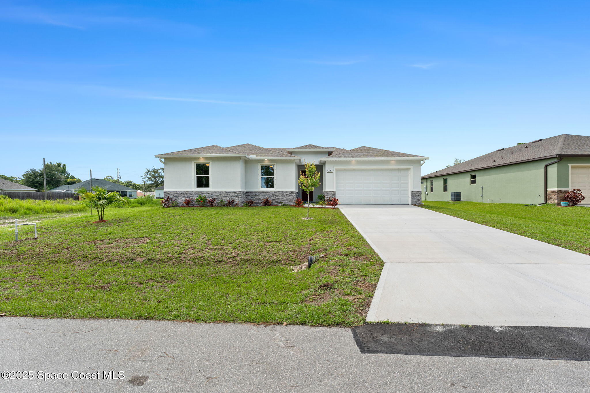 231 Sarah Road SW