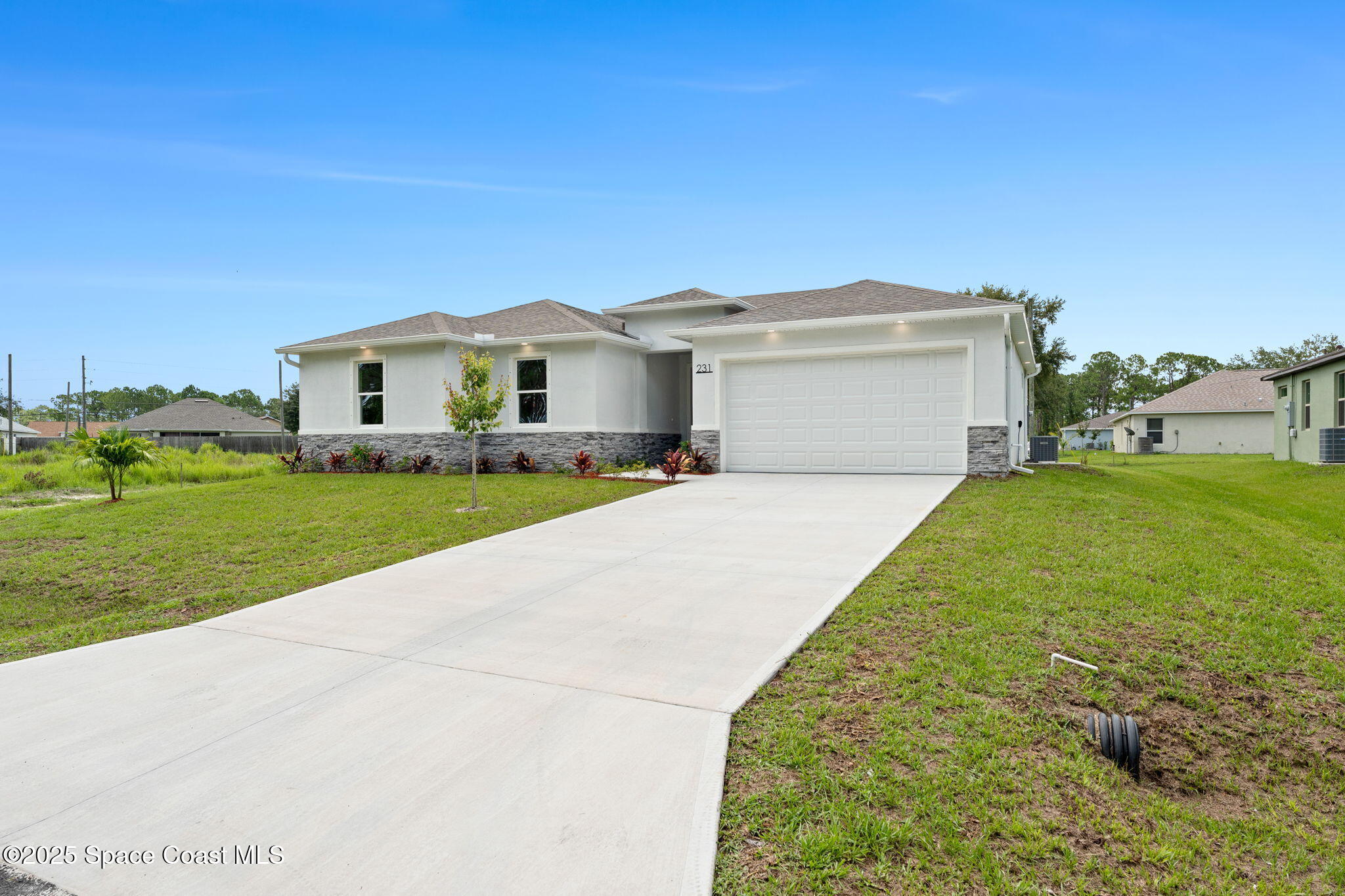 231 Sarah Road SW