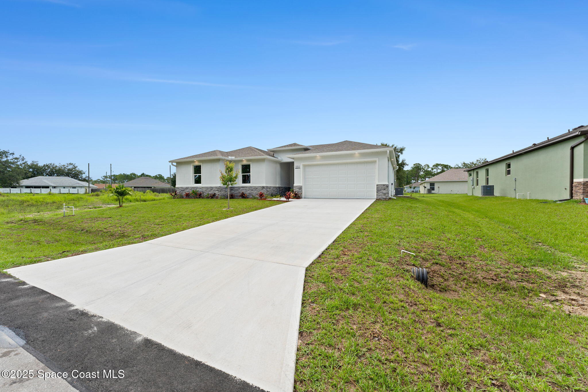 231 Sarah Road SW