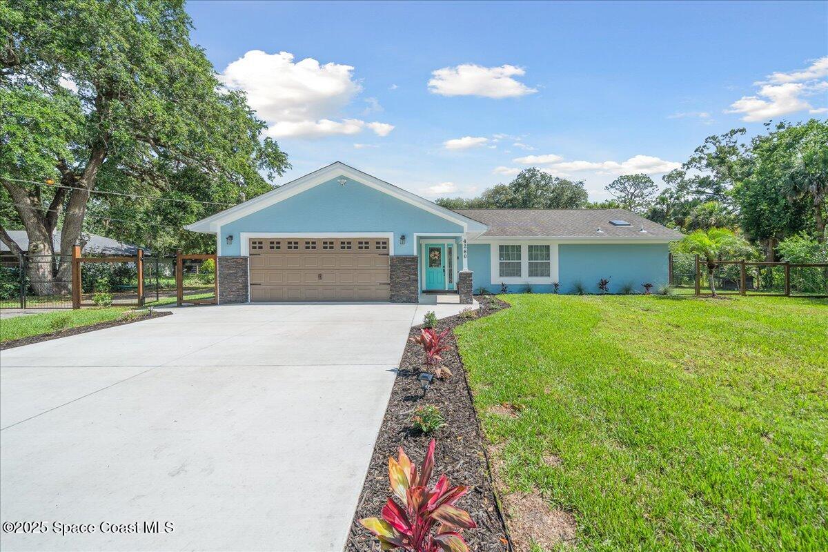 4260 Citrus Boulevard
