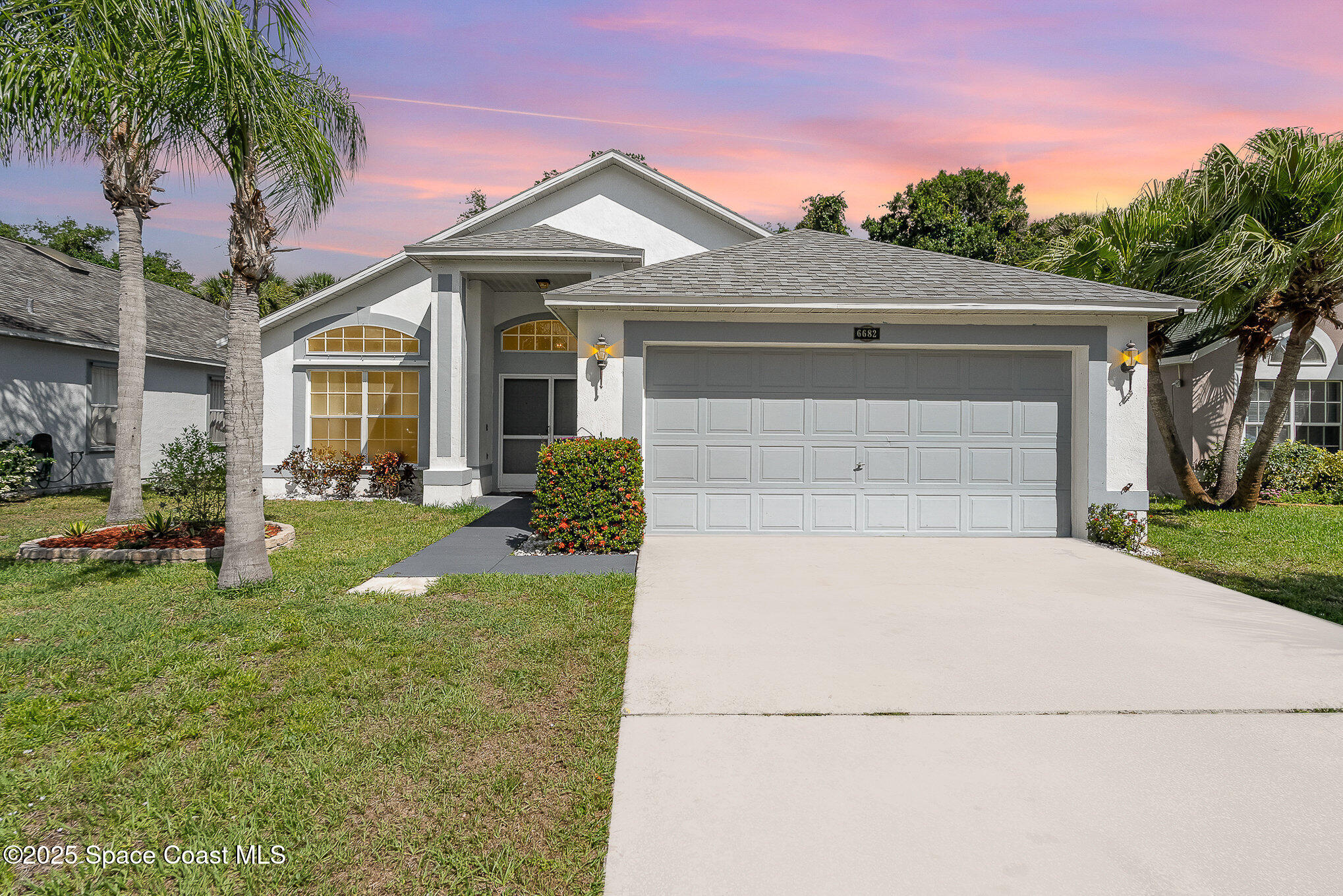 6682 Fawn Ridge Drive
