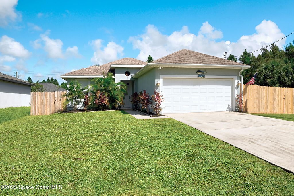 Photo of 2921 Fiske Road SE, Palm Bay, FL 32909 (MLS # 1059160)