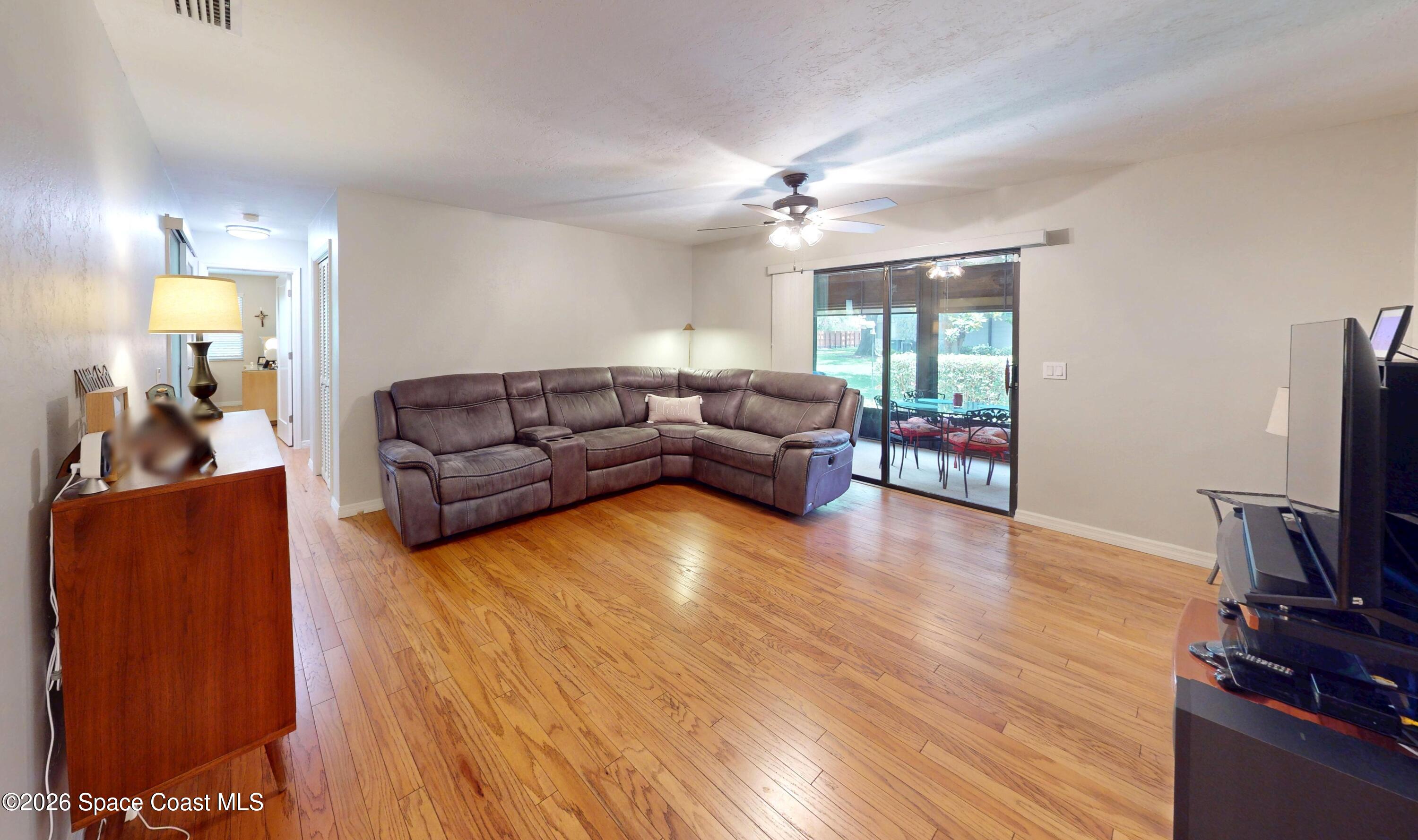 607 Saint Albans Court 18a