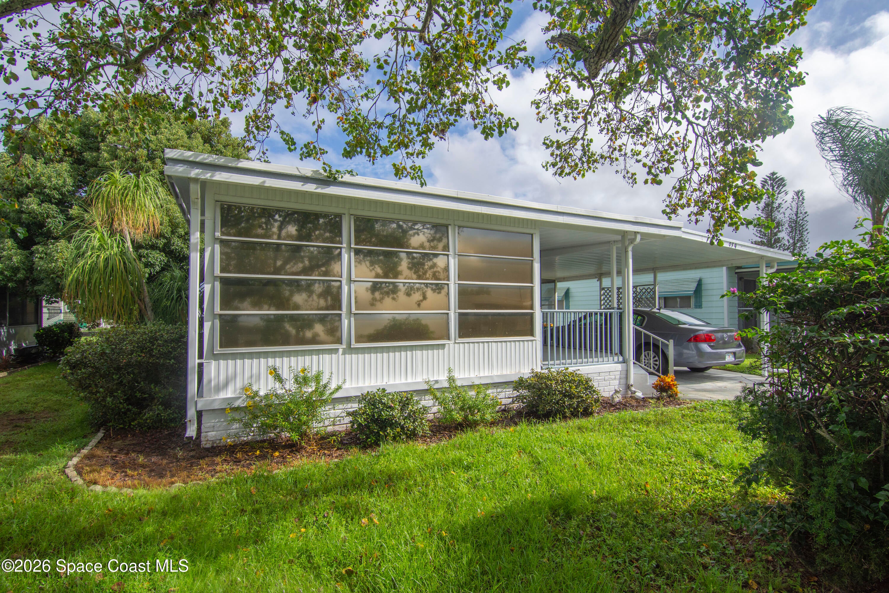 959 Laurel Circle