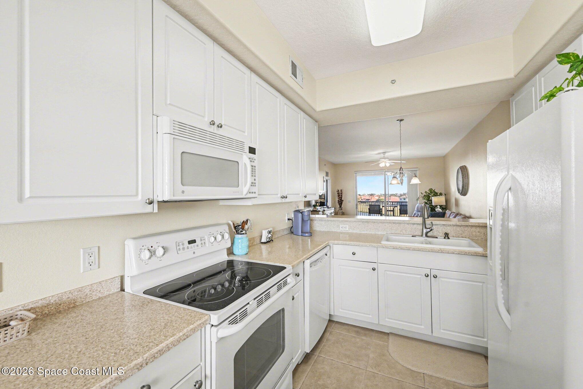 6848 Toland Drive 404