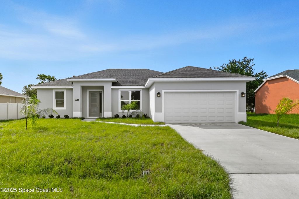 Photo of 1268 Sagola Street SE, Palm Bay, FL 32909 (MLS # 1058840)