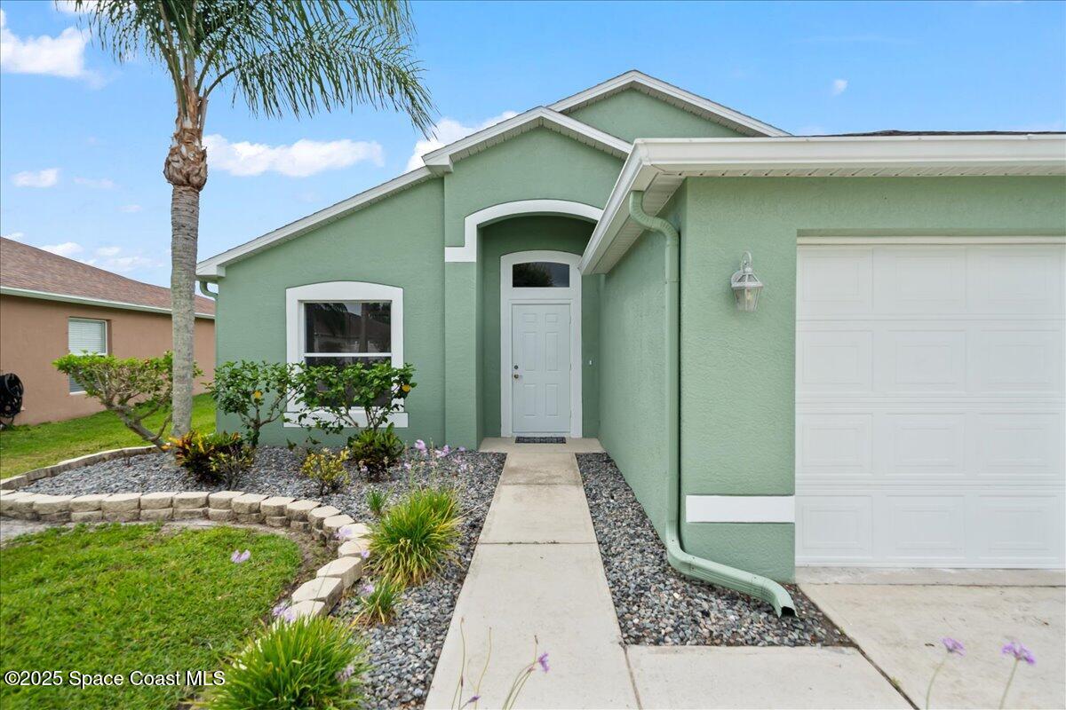1925 Bayhill Drive