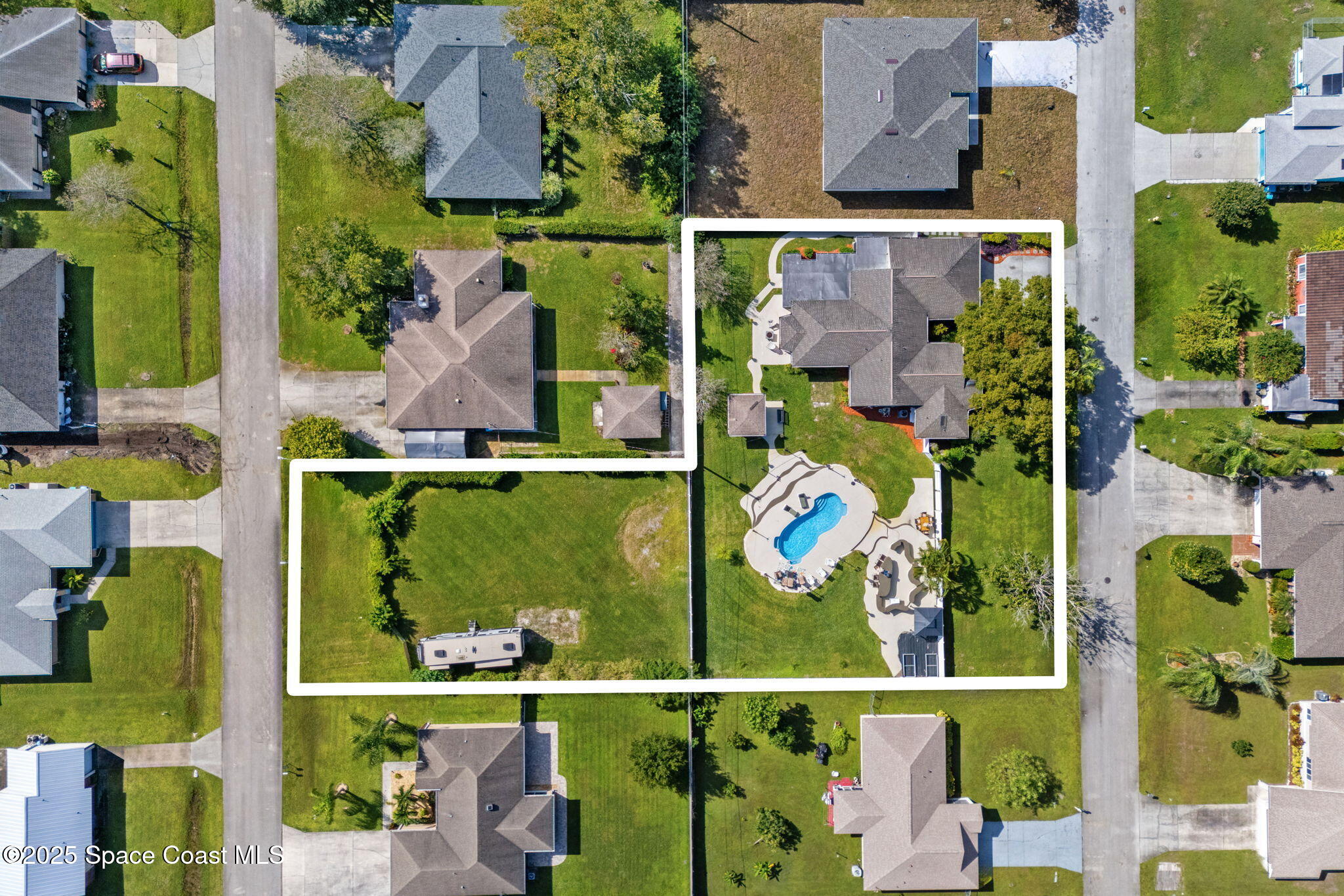 658 Binney Street NE