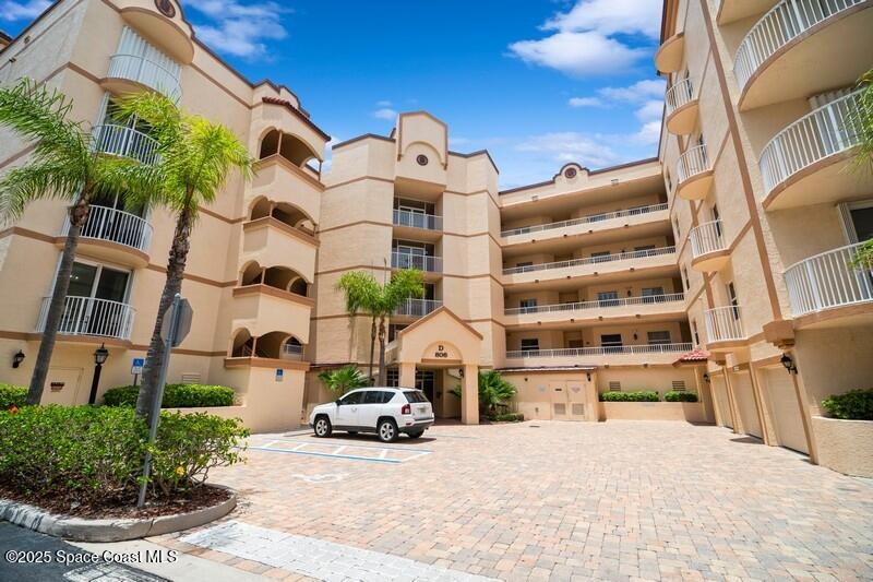 806 Mystic Drive D201