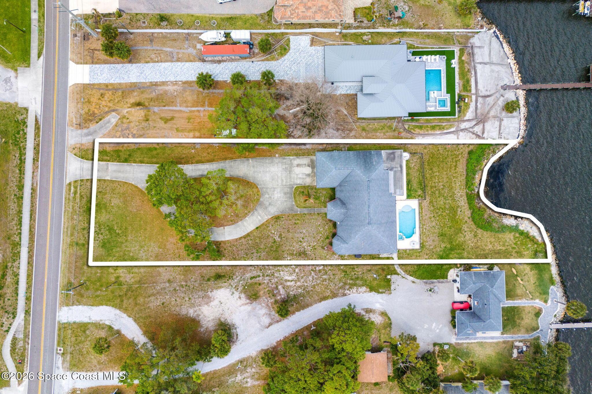 2729 Pineapple Avenue