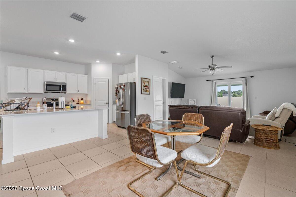 615 Dockside Drive SW