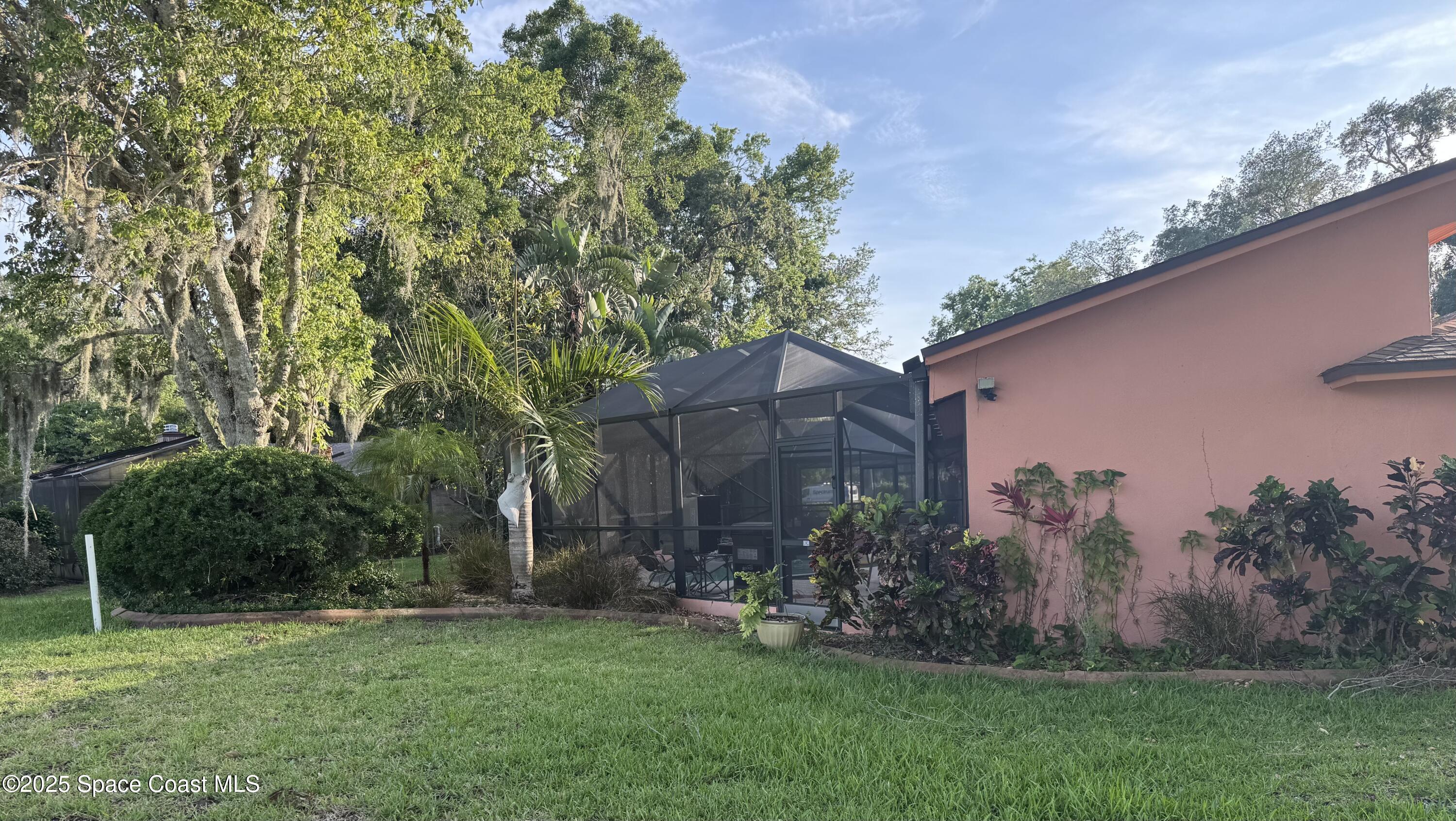 2075 King Richard Drive