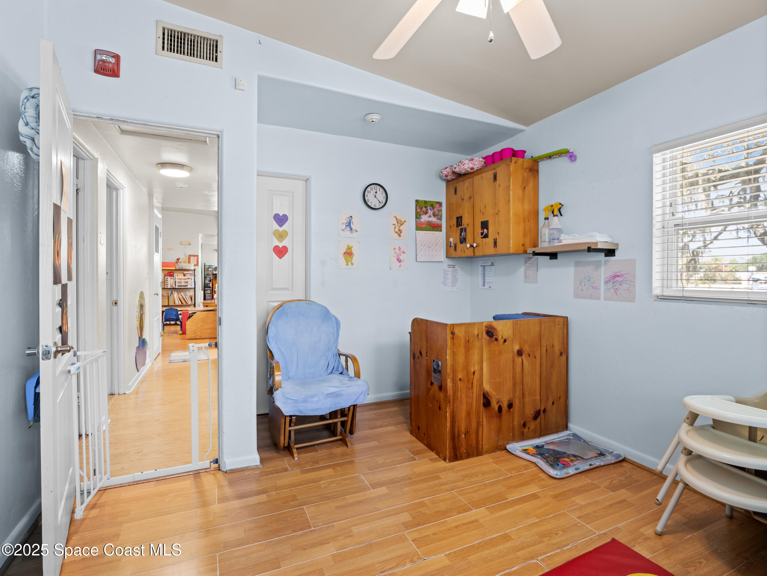 10 N Hilltop Drive