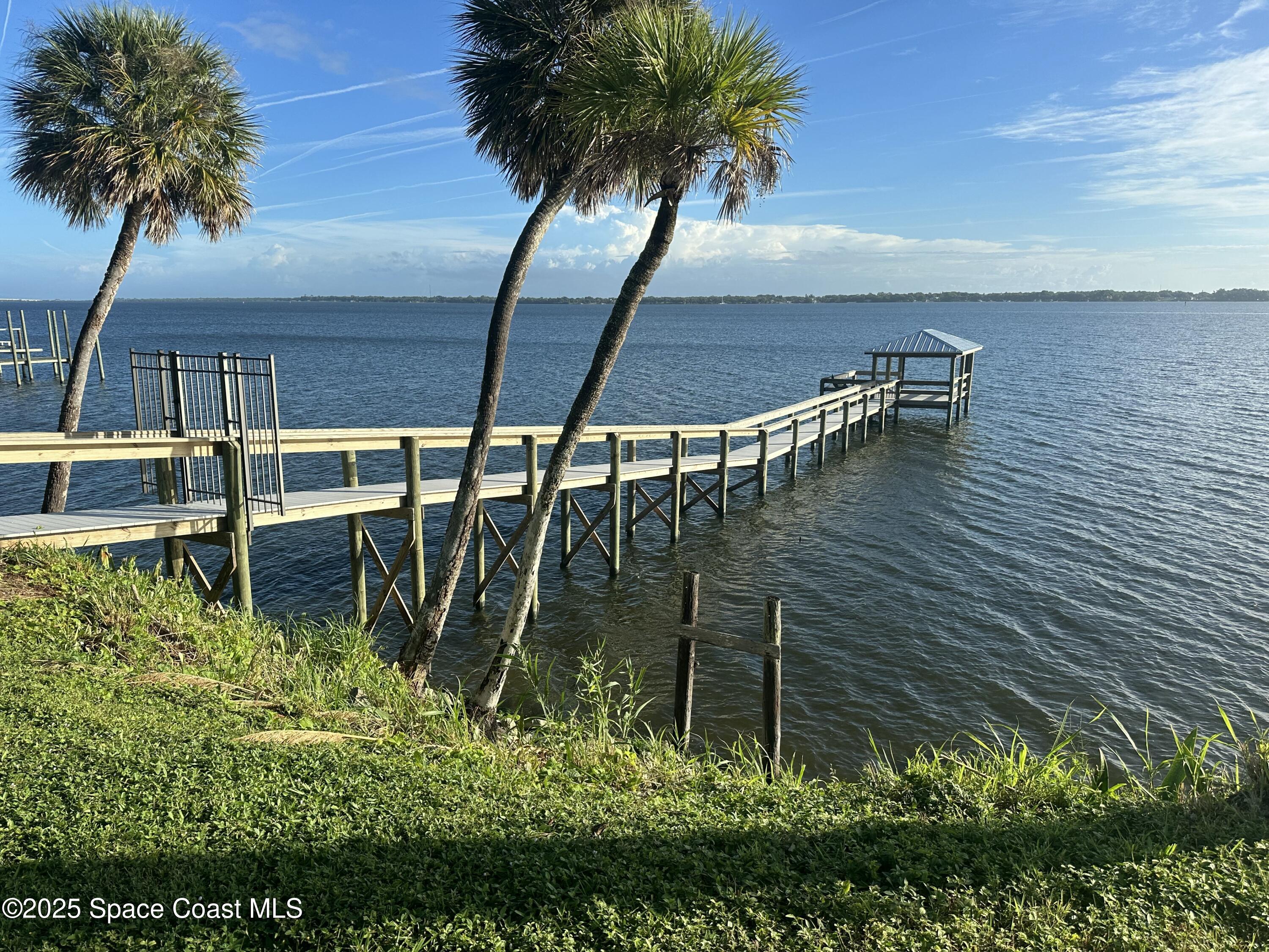 413 N Indian River Drive