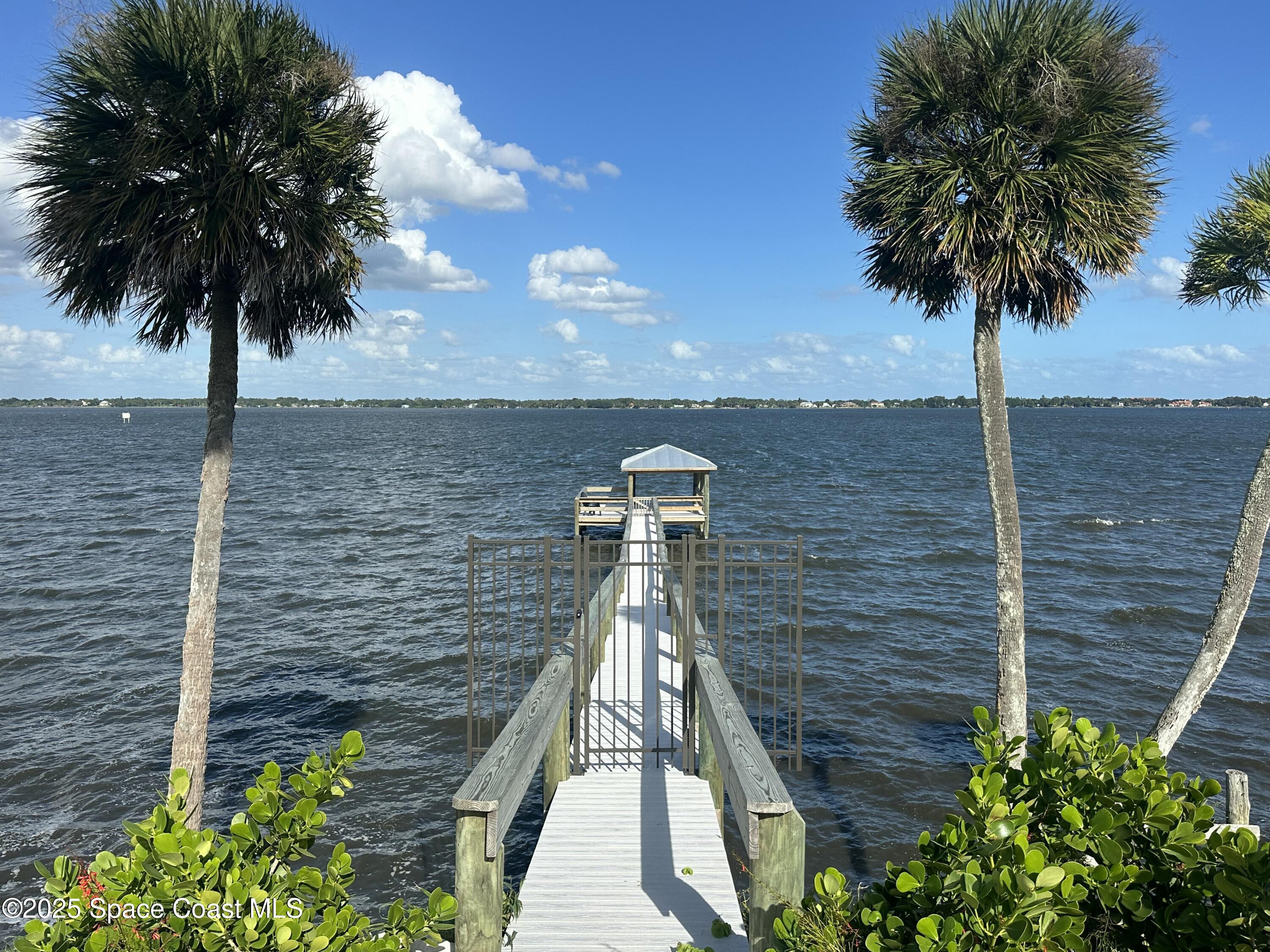 413 N Indian River Drive