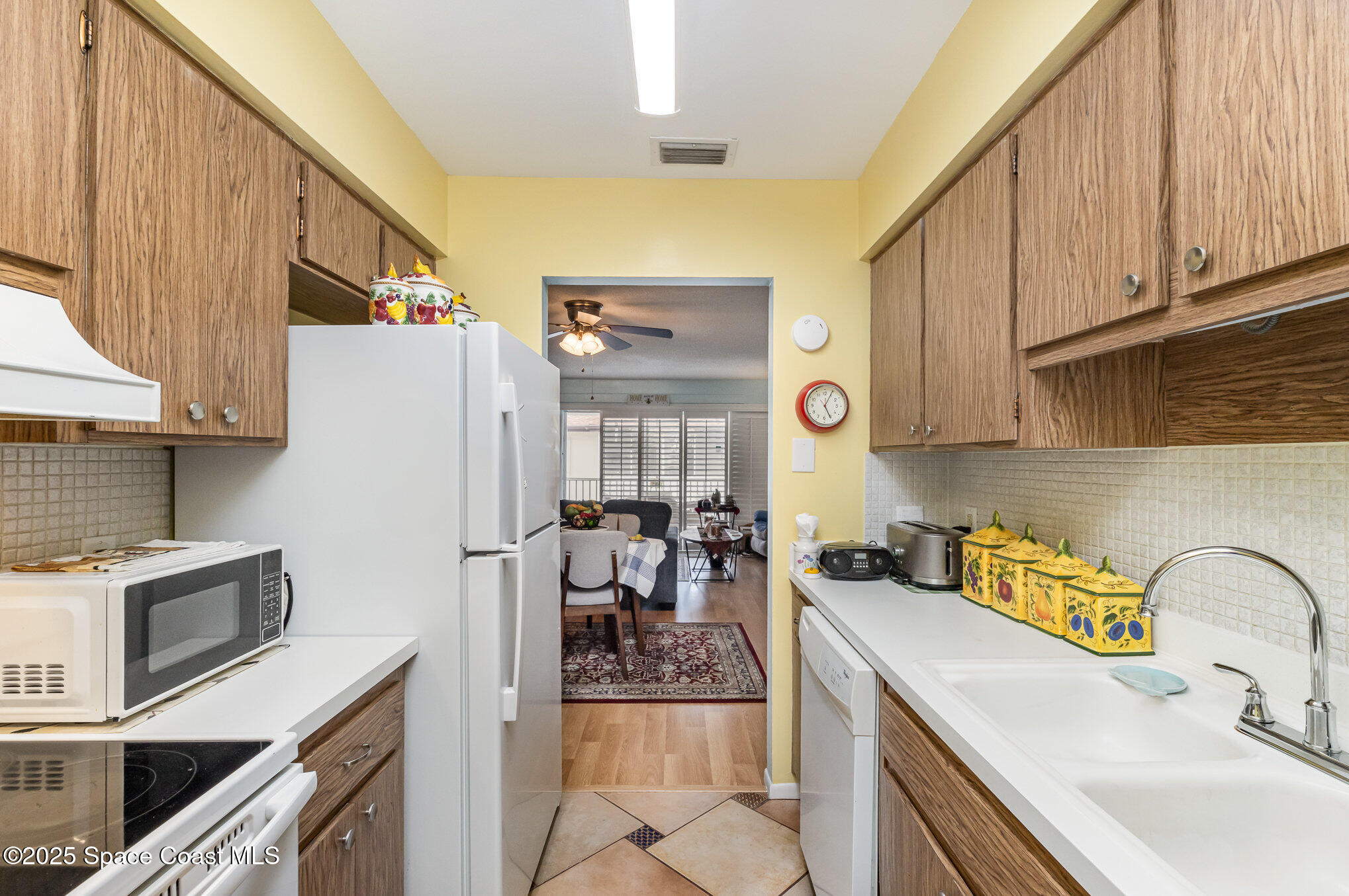 1047 Small Court 39