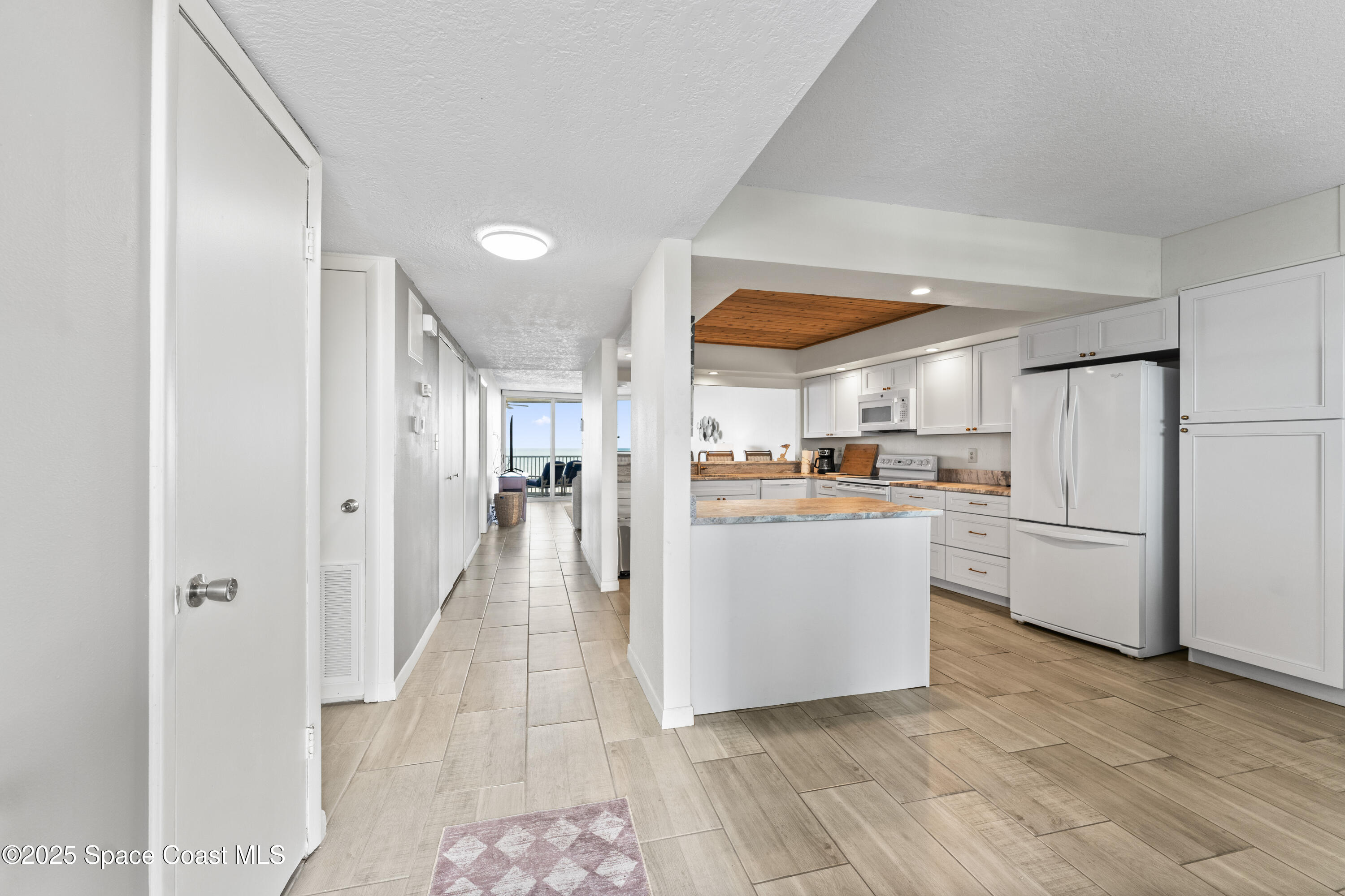 1175 Highway A1a 408