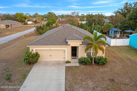 Photo of 419 Fillmore Avenue NE, Palm Bay, FL 32907 (MLS # 1072981)