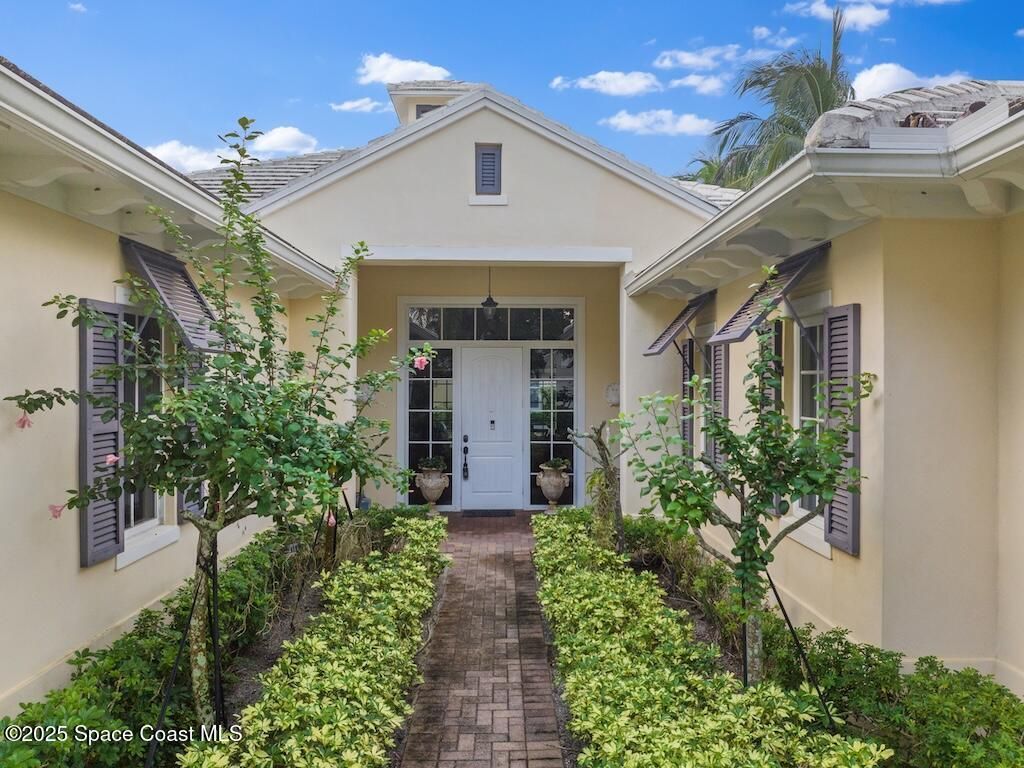 Photo of 6585 Martinique Way, Vero Beach, FL 32967 (MLS # 1059360)