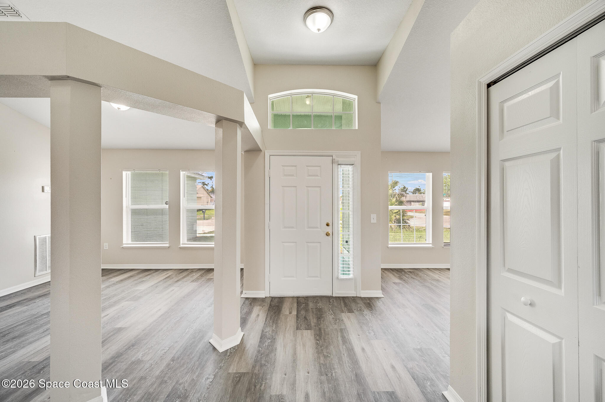 1593 Eagle Avenue NW