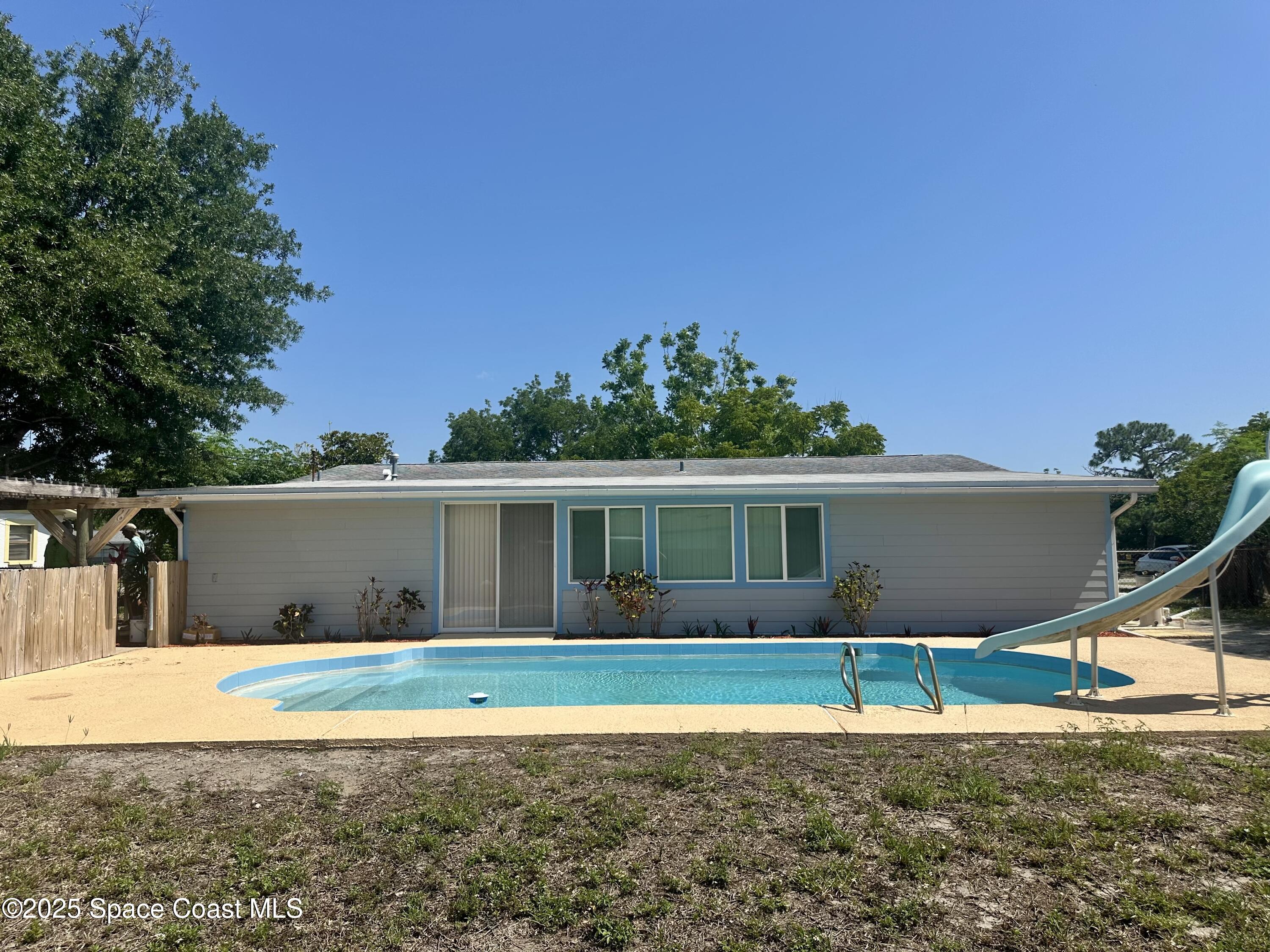 219 Coronada Boulevard