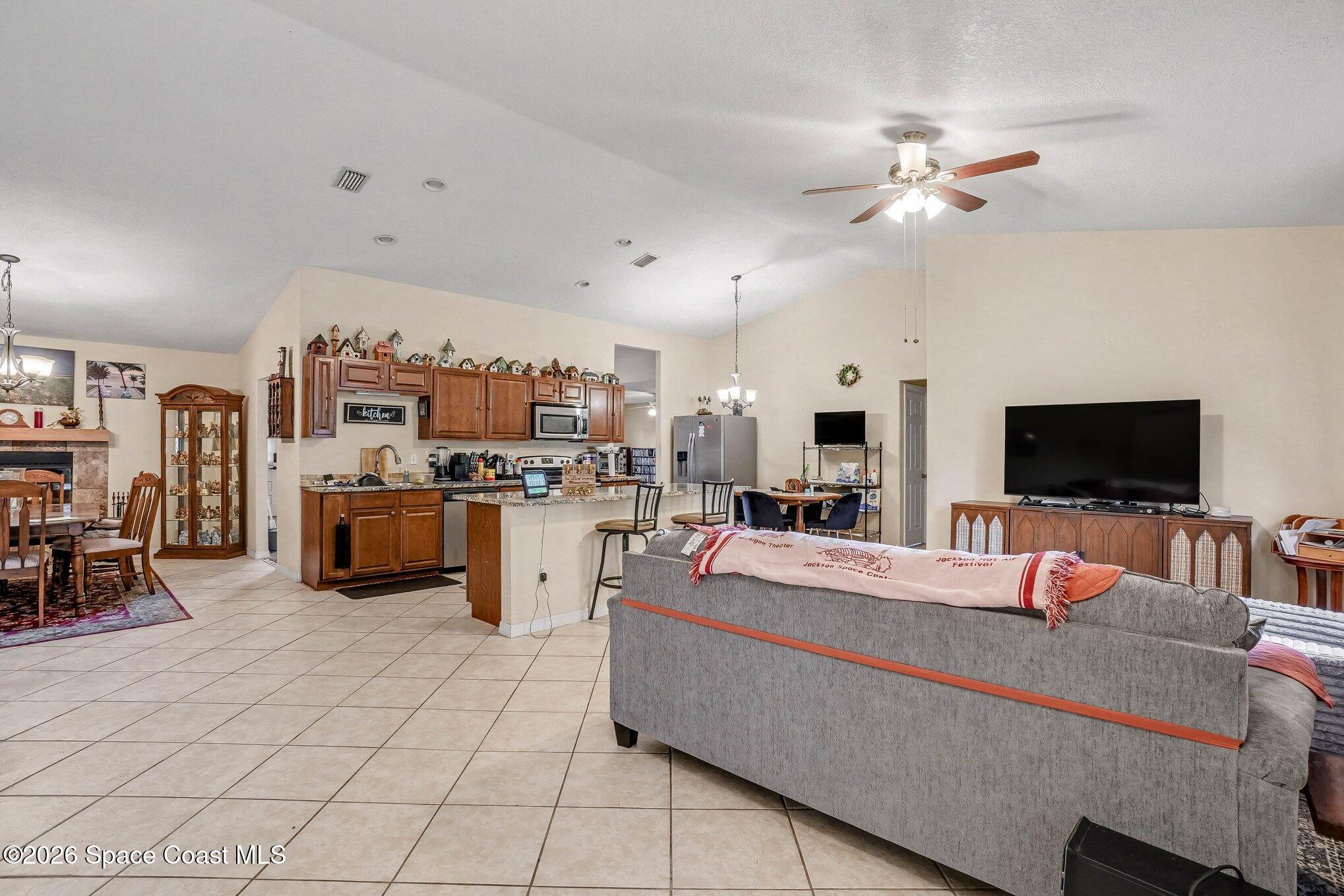 1727 Hazelton Street NW